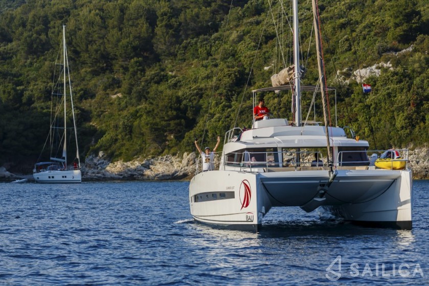 Bali 4.3 - Yacht Charter Sailica