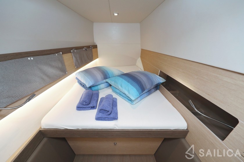 Bali 4.3 - Yacht Charter Sailica