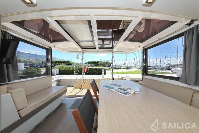 Bali 4.3 - Yacht Charter Sailica