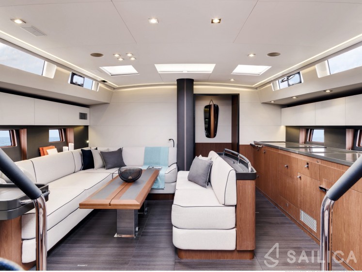 Oceanis 62 - Yacht Charter Sailica