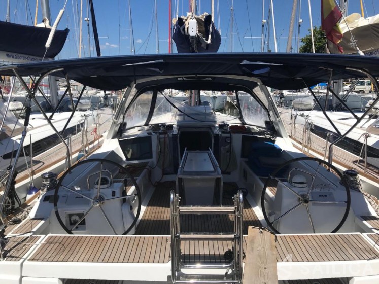Oceanis 45 - Yacht Charter Sailica