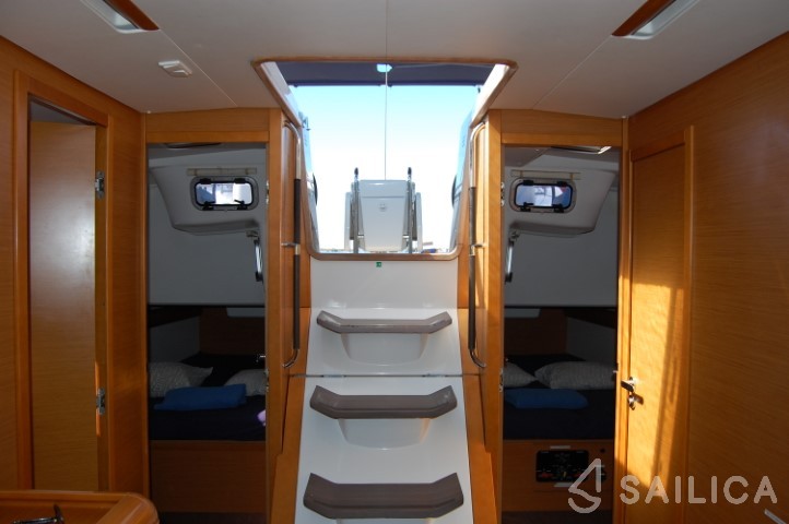 Sun Odyssey 519 - Yacht Charter Sailica