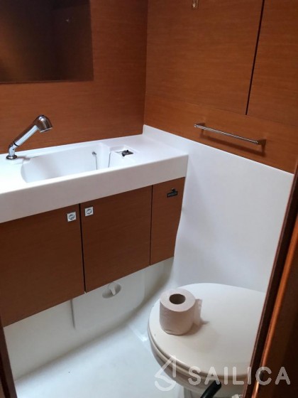 Sun Odyssey 519 - Yacht Charter Sailica