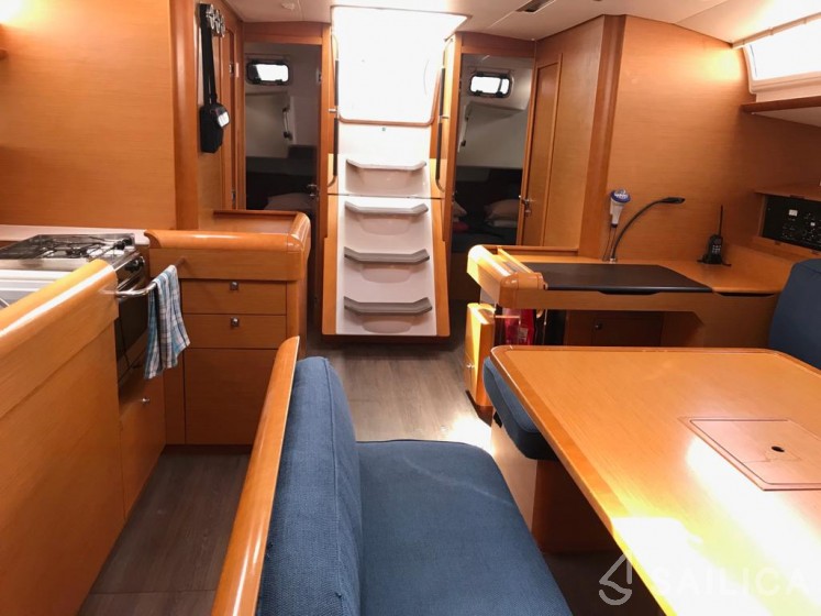 Sun Odyssey 519 - Yacht Charter Sailica