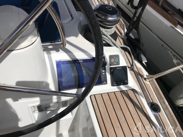 Sun Odyssey 519 - Yacht Charter Sailica