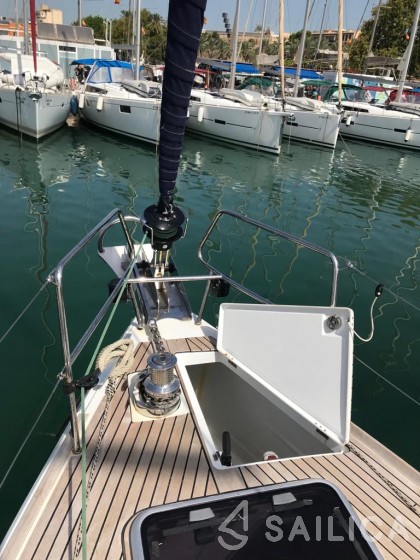 Sun Odyssey 519 - Yacht Charter Sailica