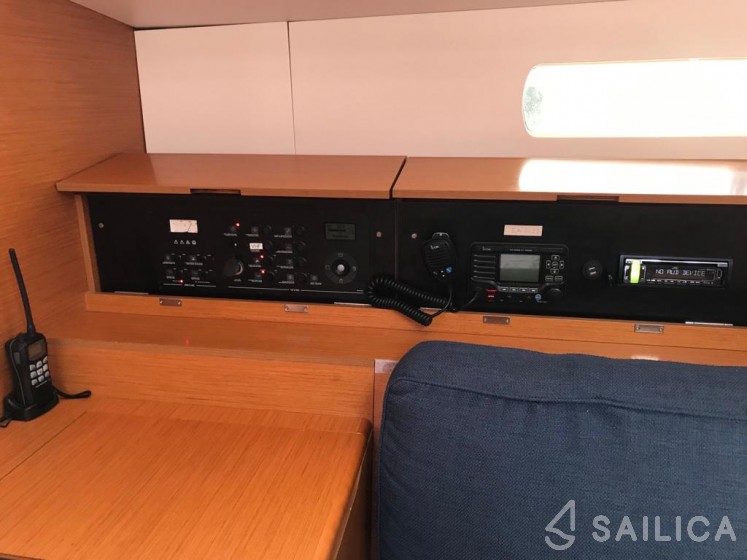 Sun Odyssey 519 - Yacht Charter Sailica