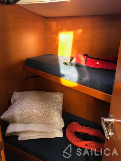 Sun Odyssey 519 - Yacht Charter Sailica
