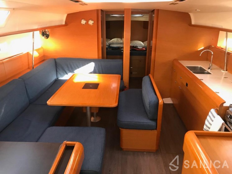 Sun Odyssey 519 - Yacht Charter Sailica