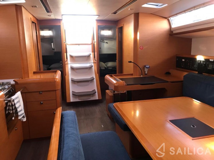 Sun Odyssey 519 - Yacht Charter Sailica