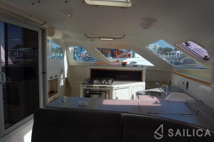 Voyage 440 - Yacht Charter Sailica