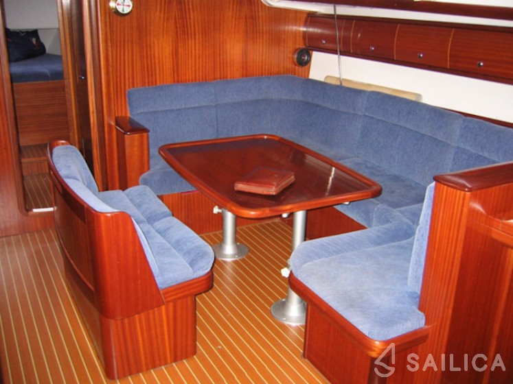 Bavaria 44 - Yacht Charter Sailica