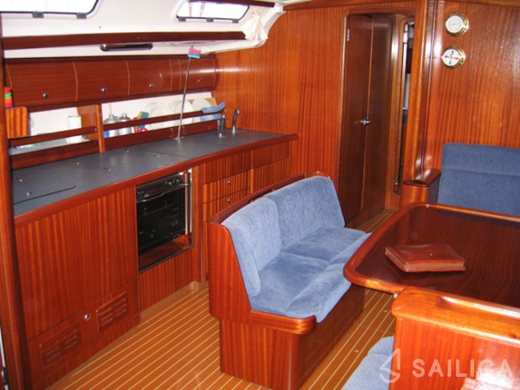 Bavaria 44 - Yacht Charter Sailica