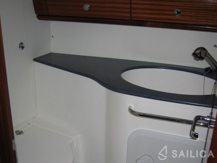 Bavaria 44 - Yacht Charter Sailica
