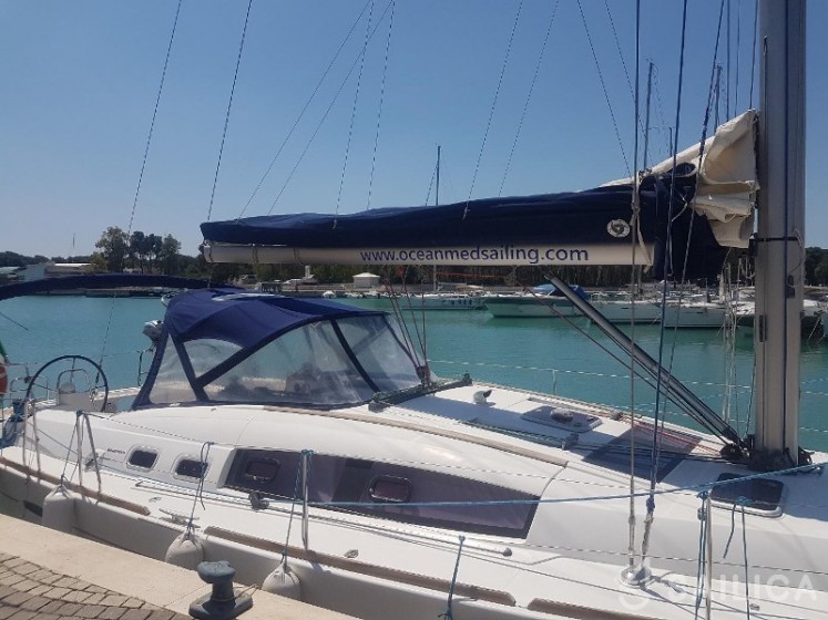 Oceanis 46 - Yacht Charter Sailica