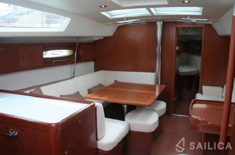 Oceanis 46 - Yacht Charter Sailica