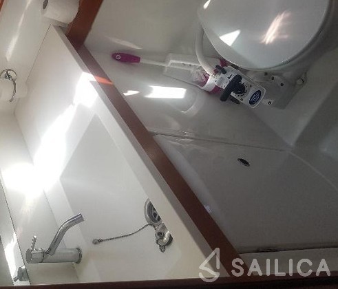 Oceanis 46 - Yacht Charter Sailica