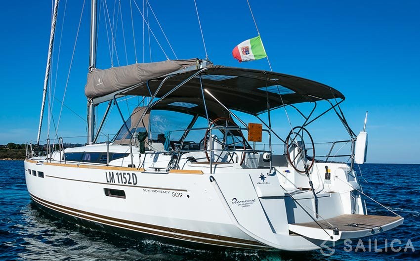 Sun Odyssey 509 - Yacht Charter Sailica