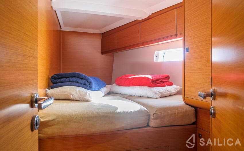 Sun Odyssey 509 - Yacht Charter Sailica