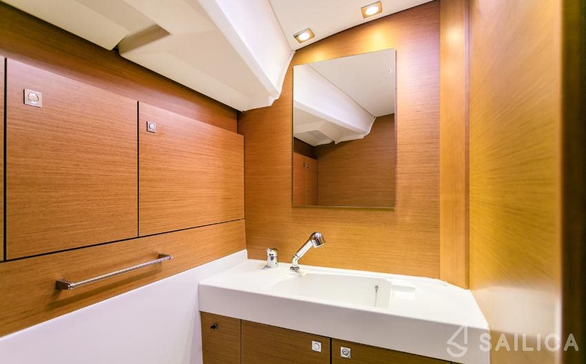 Sun Odyssey 509 - Yacht Charter Sailica