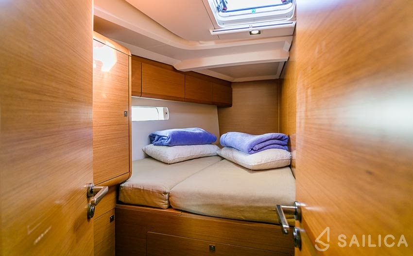 Sun Odyssey 509 - Yacht Charter Sailica