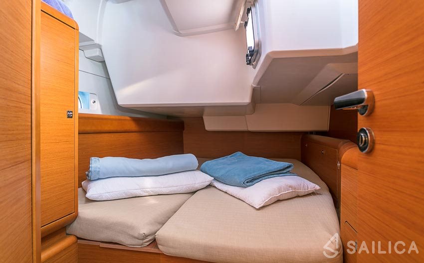Sun Odyssey 509 - Yacht Charter Sailica
