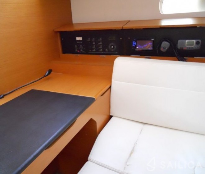 Sun Odyssey 509 - Yacht Charter Sailica