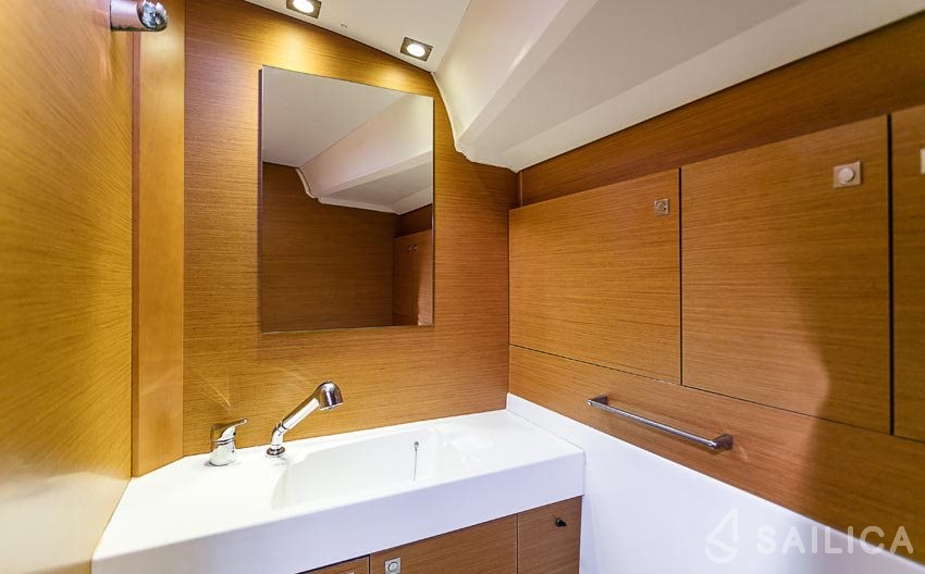 Sun Odyssey 509 - Yacht Charter Sailica