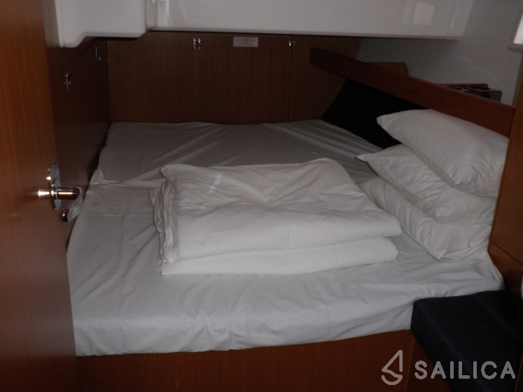Bavaria Cruiser 46 - Yacht Charter Sailica