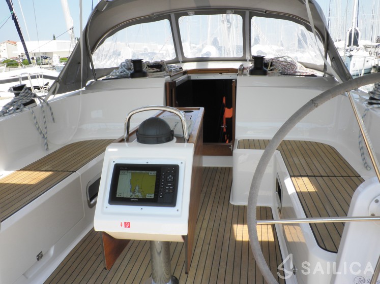 Bavaria Cruiser 46 - Yacht Charter Sailica