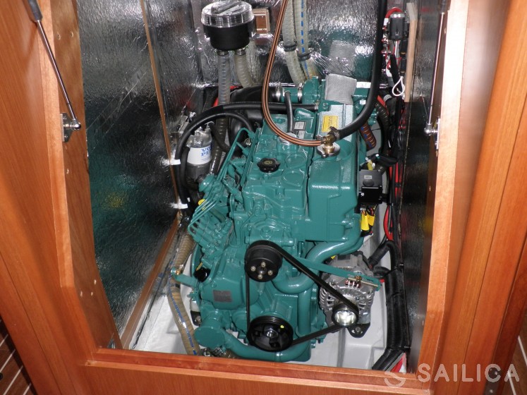 Bavaria Cruiser 46 - Yacht Charter Sailica