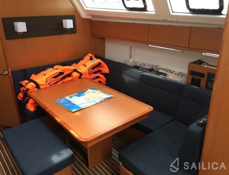 Bavaria Cruiser 46 - Yacht Charter Sailica