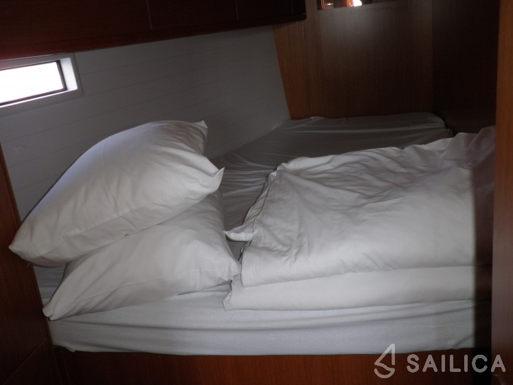 Bavaria Cruiser 46 - Yacht Charter Sailica