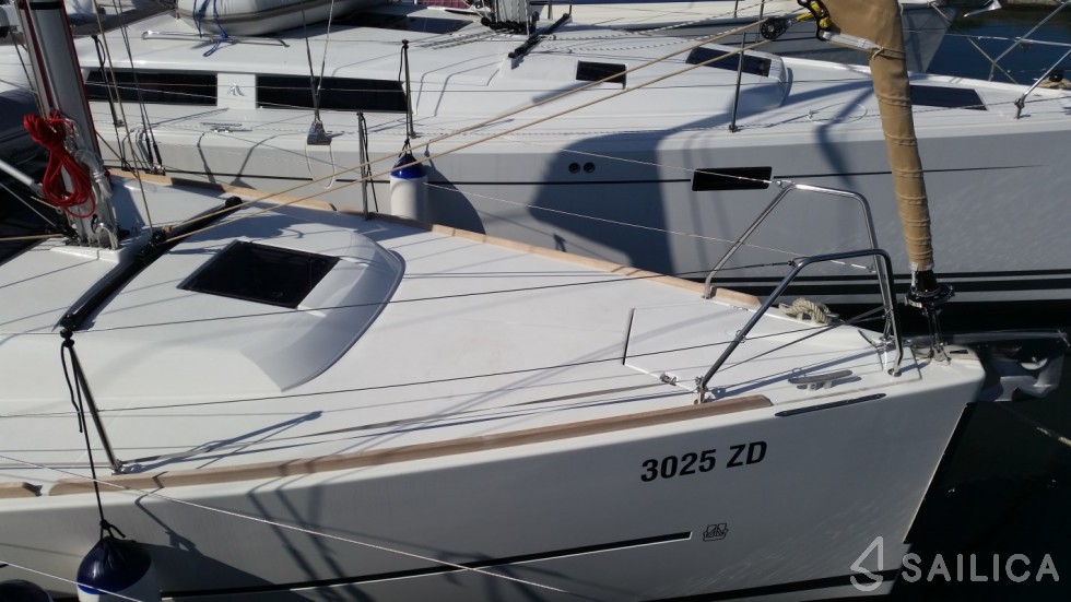 Dufour 350 Grand Large - Yacht Charter Sailica