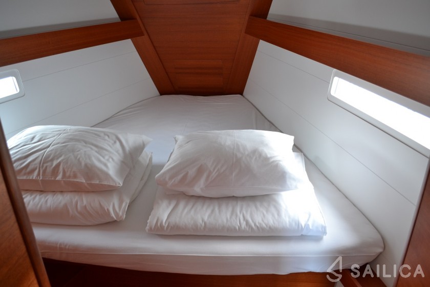 Dufour 412 Grand large - Yacht Charter Sailica