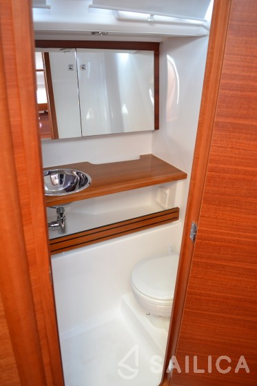Dufour 412 Grand large - Yacht Charter Sailica