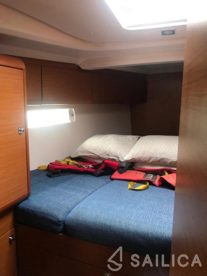 Sun Odyssey 519 - Yacht Charter Sailica
