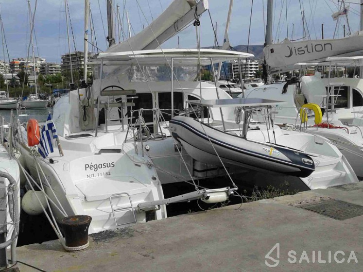 Lagoon 380 S2 - Yacht Charter Sailica