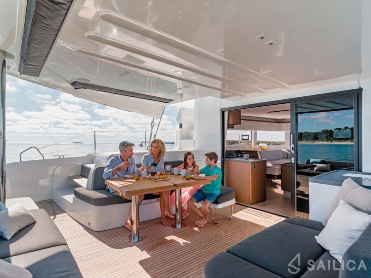 Lagoon 50 - Yacht Charter Sailica