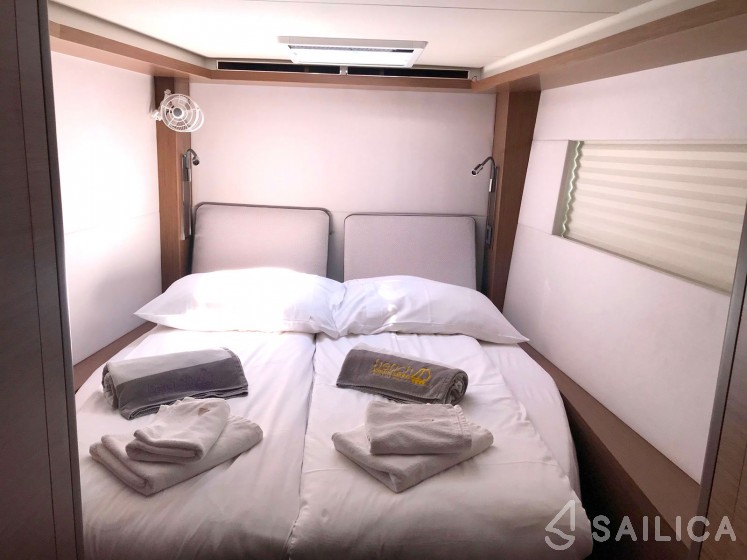 Lagoon 50 - Yacht Charter Sailica