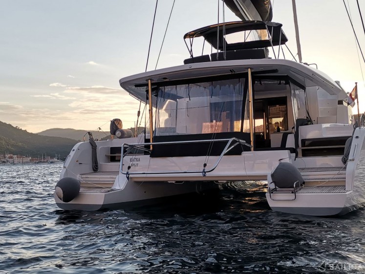 Lagoon 50 - Yacht Charter Sailica
