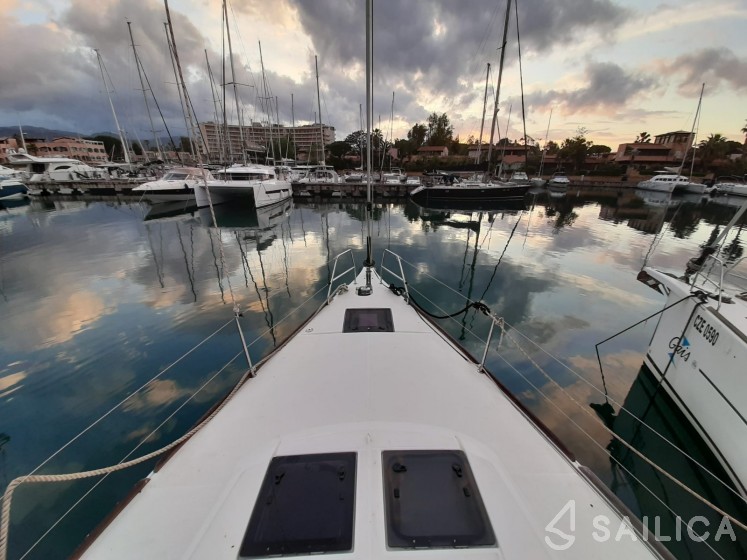 Dufour 460 GL - Yacht Charter Sailica