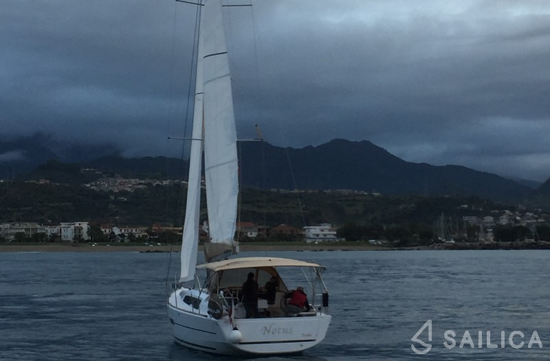 Dufour 382 GL - Yacht Charter Sailica