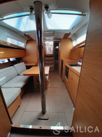 Dufour 382 GL - Yacht Charter Sailica