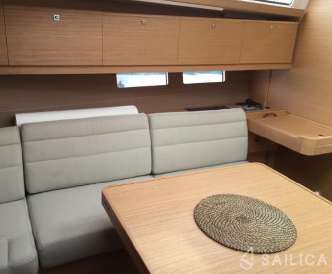 Dufour 382 GL - Yacht Charter Sailica