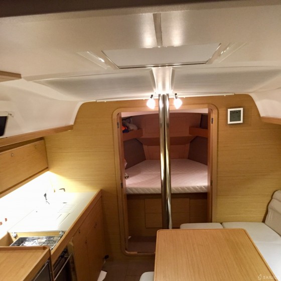 Dufour 382 GL - Yacht Charter Sailica