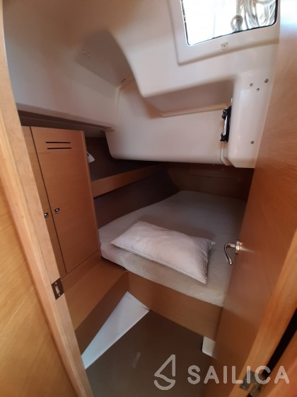 Dufour 382 GL - Yacht Charter Sailica