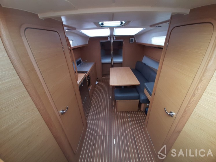 Dufour 382 GL - Yacht Charter Sailica