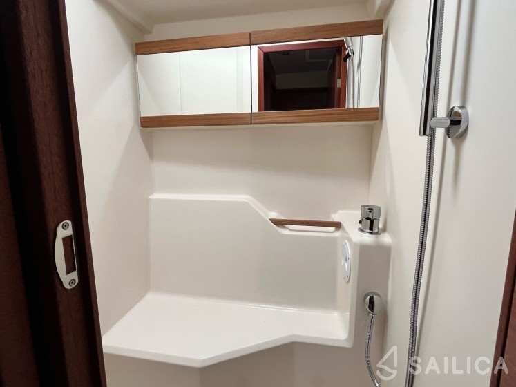 Hanse 458 - Yacht Charter Sailica