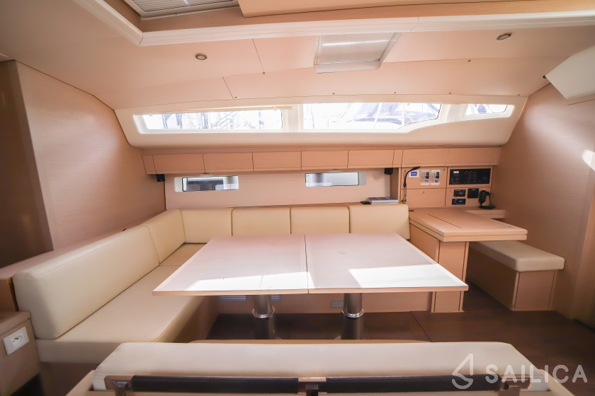 Jeanneau 54 - Yacht Charter Sailica
